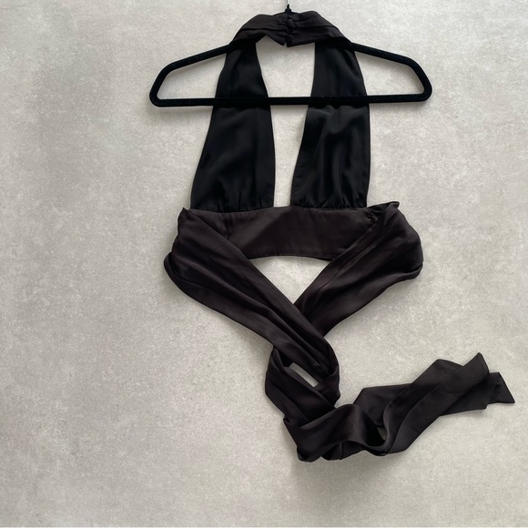 ZARA DEEP V HALTER CROP TOP - Picture 2 of 5